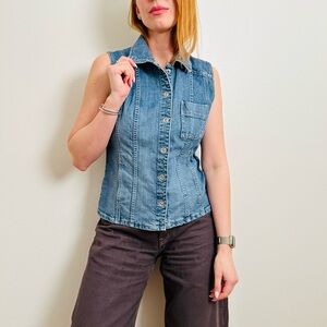 Vintage Chico's Blue Sleeveless Denim Button-Front Vest 1